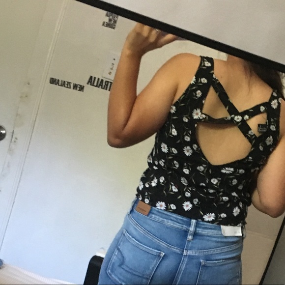 Floral top - Picture 2 of 2